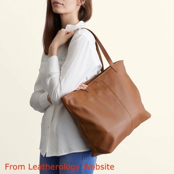Elegant Tan Leather Tote Bag - Picture 16 of 16